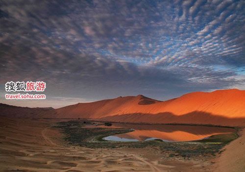 巴丹吉林沙漠落日