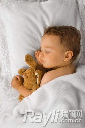 怎样选购和保养婴幼儿枕头