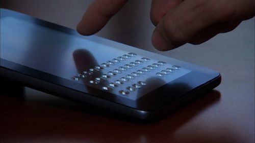 神奇保护套 iPad屏幕上长出物理键盘